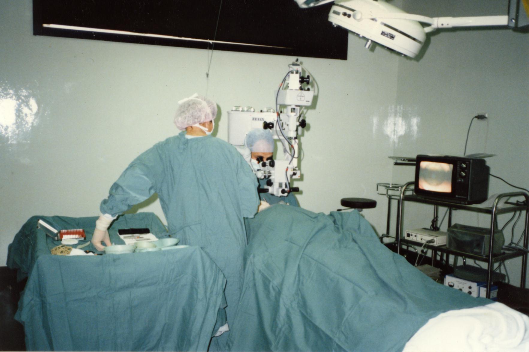 surgery-1482617 Photo by Jane Halper - from FreeImages