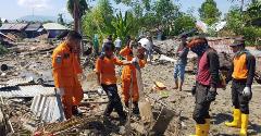 Major Earthquake Hits Sulawesi, Indonesia sulawesi_earthquake_630px