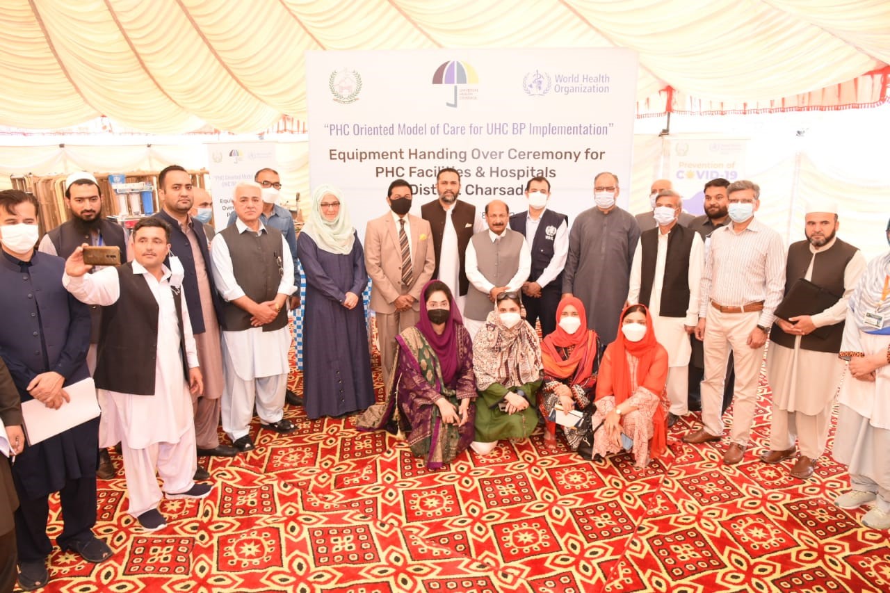 WHO Head of Mission Pakistan, Dr Palitha Mahipala, monitoring the implementation of the EPHS PHC-oriented model of care implementation in March 2022, Charsadda (Khyber-Pakhtunkhwa)