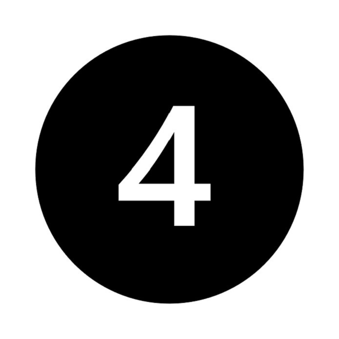 4 icon in black and white