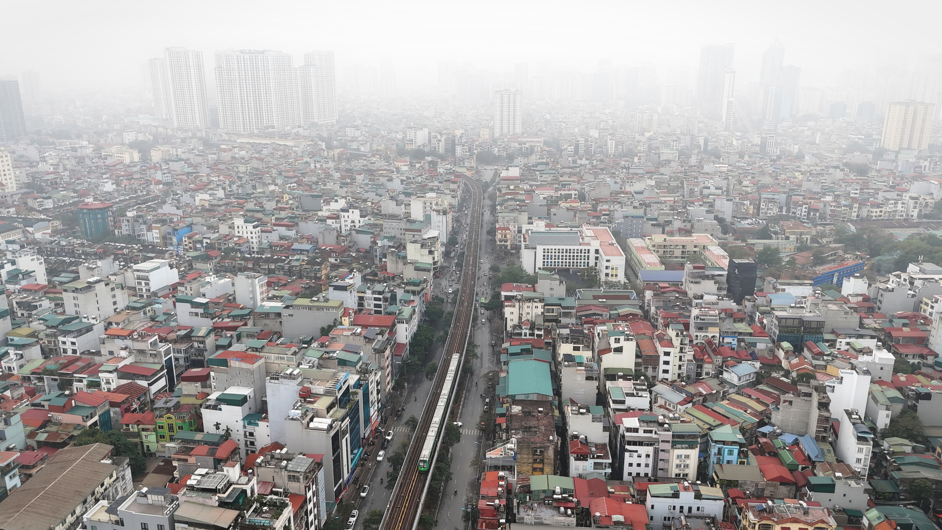 Photo of the city suffering from air pollution