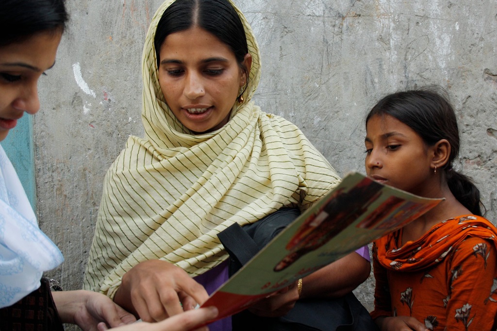 Community health worker in Bangladesh conducting a survey Community health worker in Bangladesh conducting a survey