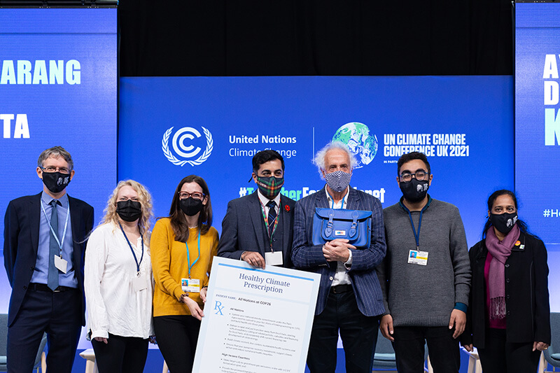 signatories to the healthy prescription letter deliver the letter to the Scottish minister of health and other decision makers at COP26