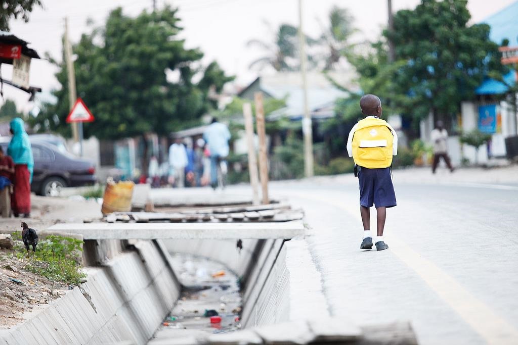 Developing global targets for road safety risk factors and service