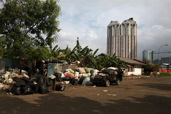 urbna health jakarta indonesia Large paved expanses can exacerbate the urban heat island effect