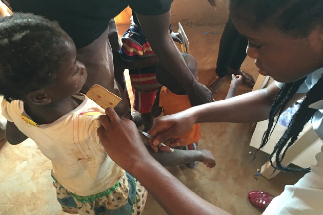 yellow fever vaccination mobile labs