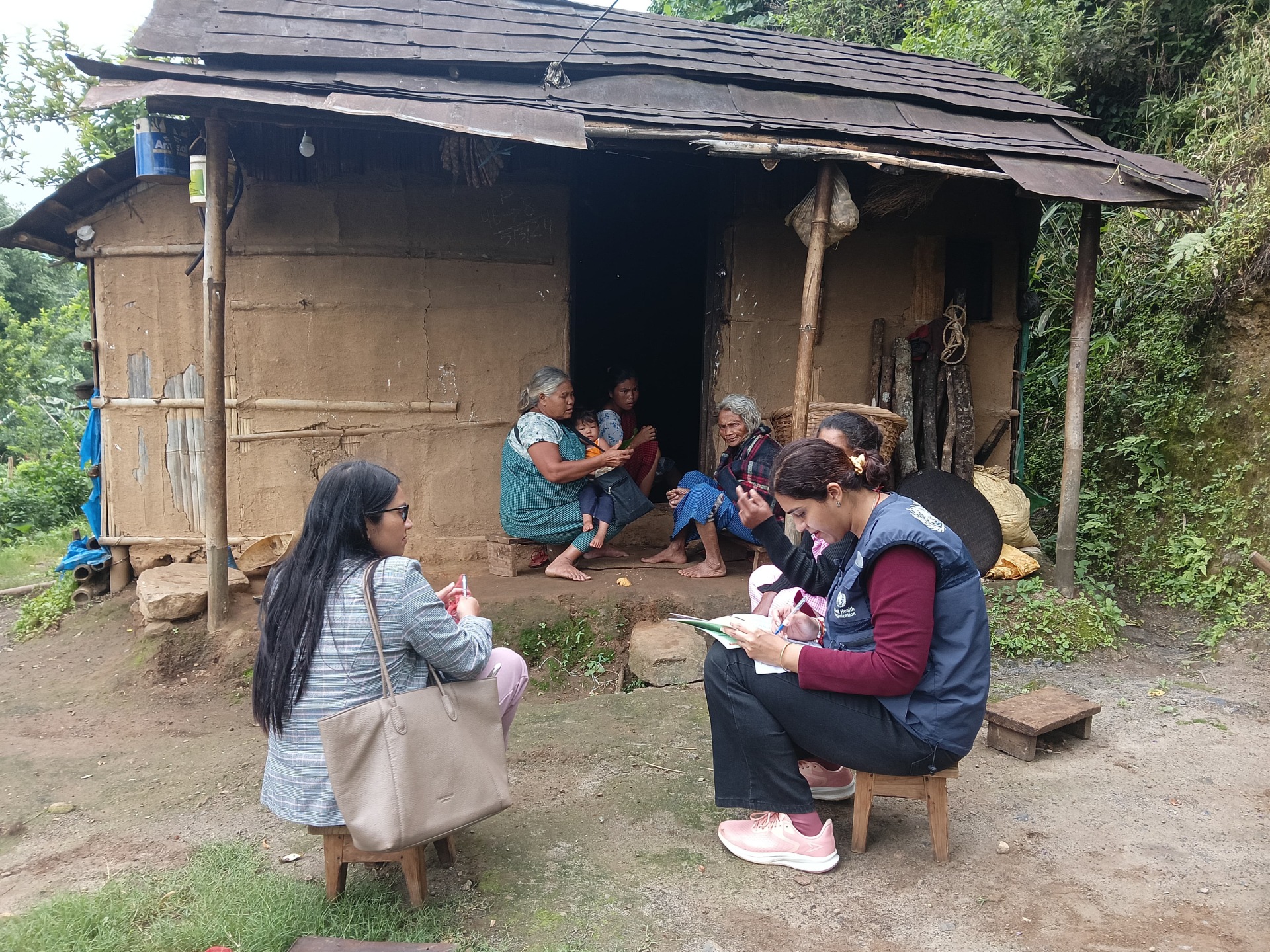 A WHO rapid response team helped an ASHA