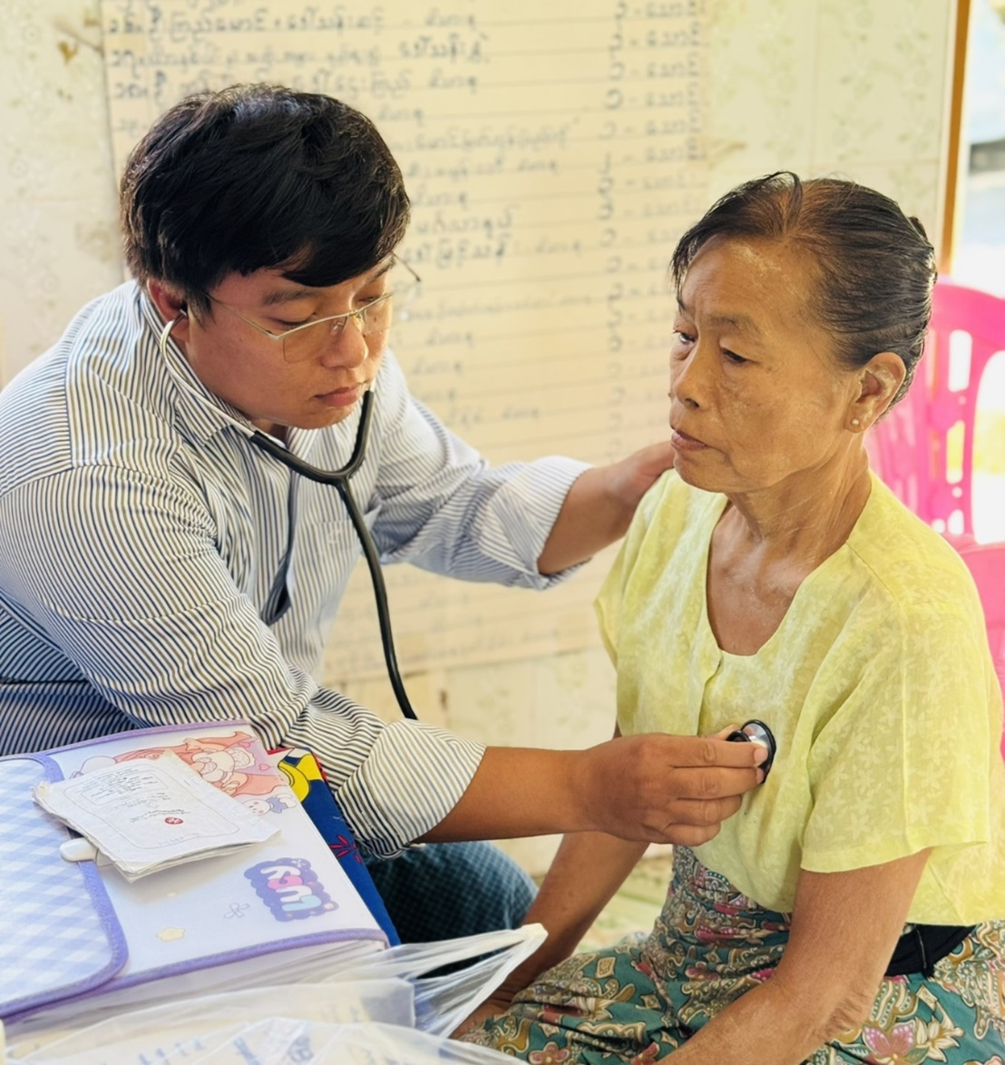 mobile clinic health worker