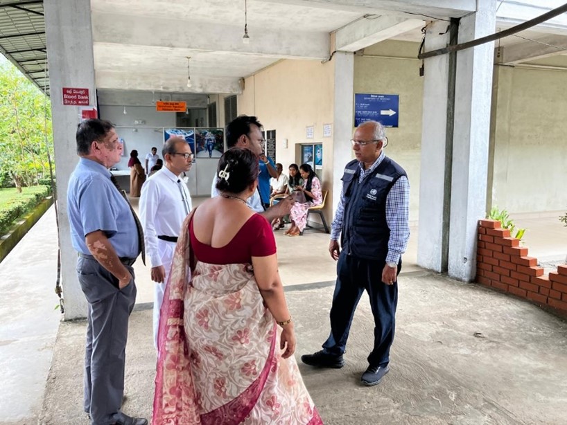WCO Sri Lanka WR seen in discussion with the hospital staff