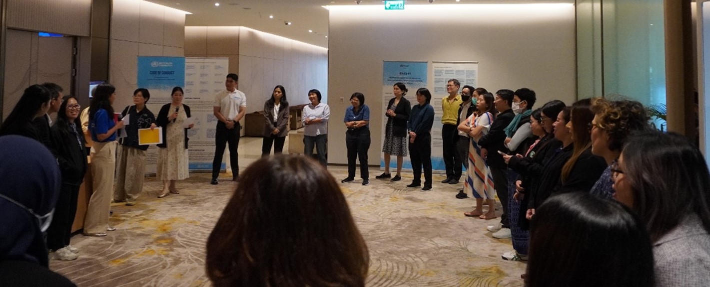Participants joined the activity “Draw the Line” which is an interactive exercise to help participants explore boundaries around acceptable and unacceptable behaviors, particularly related to sexual misconduct in Thai context