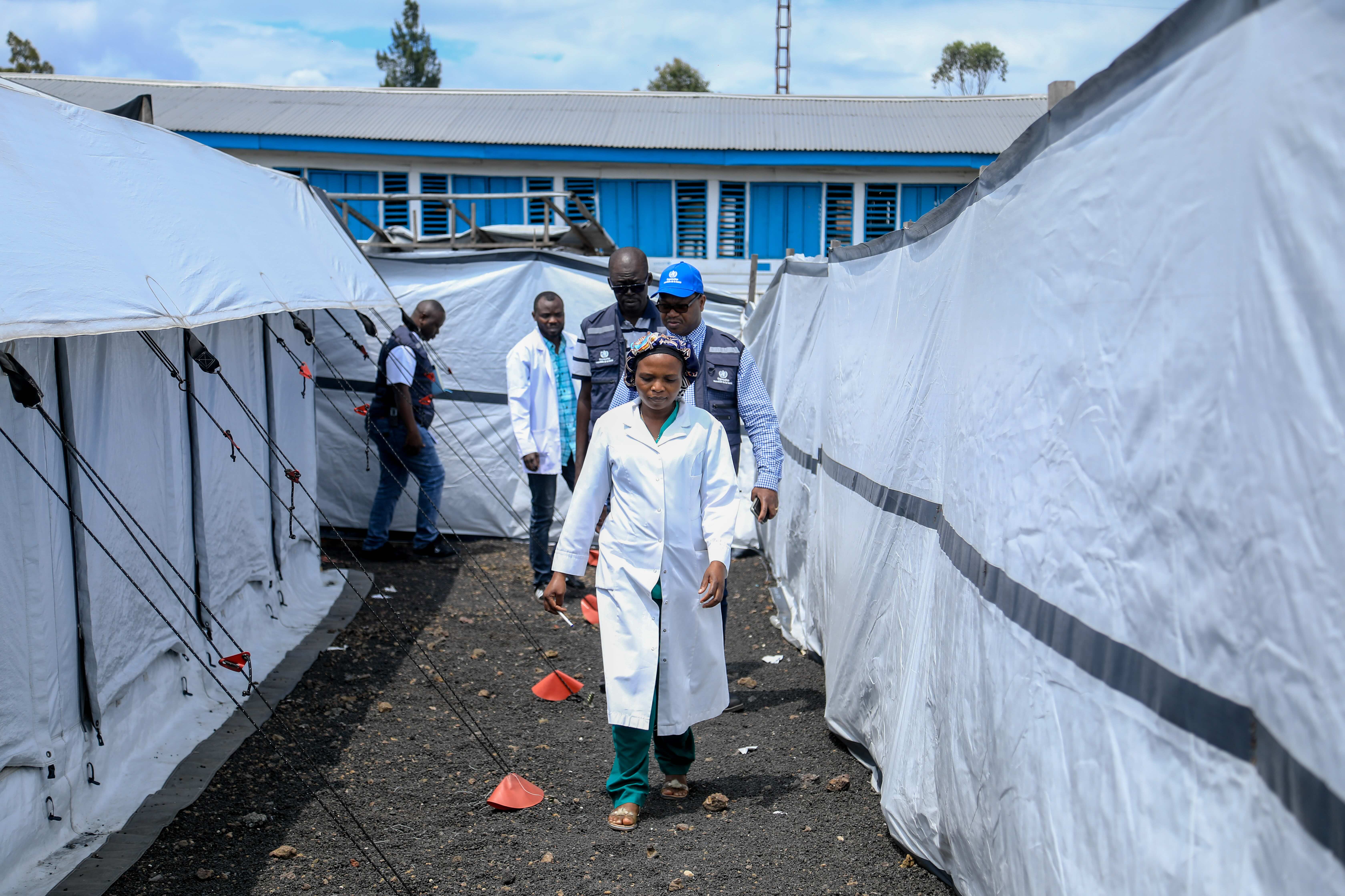 Health workers visit cholera treatment unit