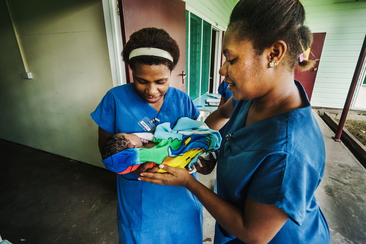 WHO calls for global expansion of midwifery models of care