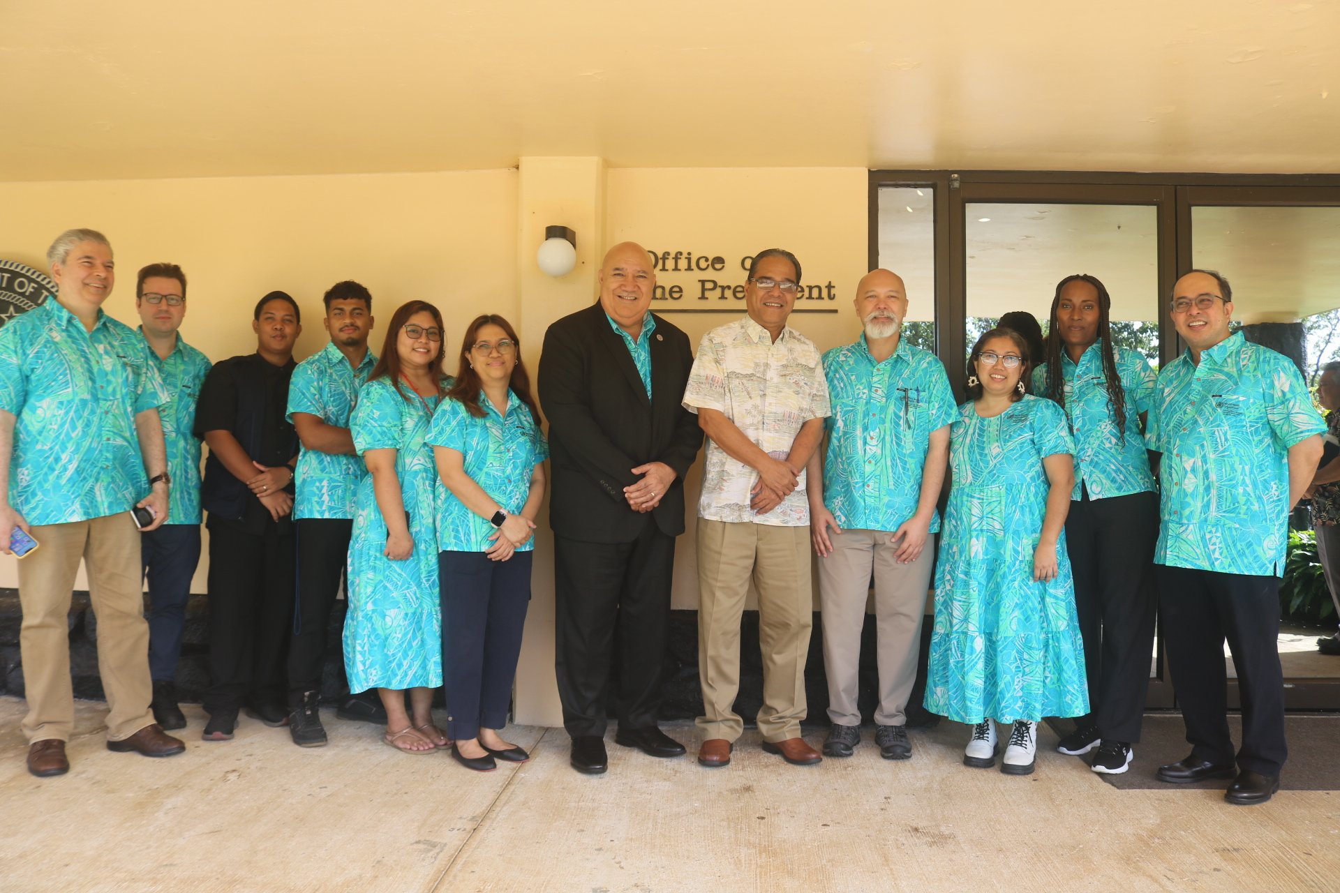 WHO staff in the Western Pacific with the president of the Federated States of Micronesia
