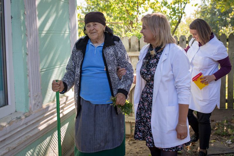 Community nurses in Romania-2